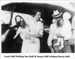 Leola and Hamp Huff holding Ima and Harvey Huff